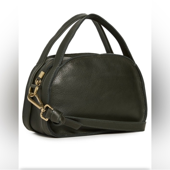 Madewell Handbags - Madewell The Sydney Zip Top Crossbody Black